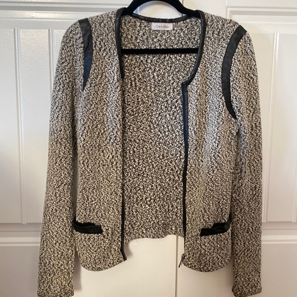 Calvin Klein sweater - Picture 2 of 3